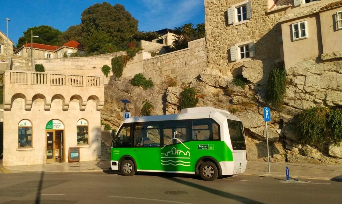 26. Električni autobus stavljen u funkciju